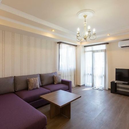 Umba Apartment N3 - Balcony And Mount Ararat View يريفان المظهر الخارجي الصورة